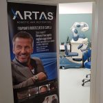Interno del centro Trycos e il macchinario per il trapianto dei capelli con tecnologia Artas